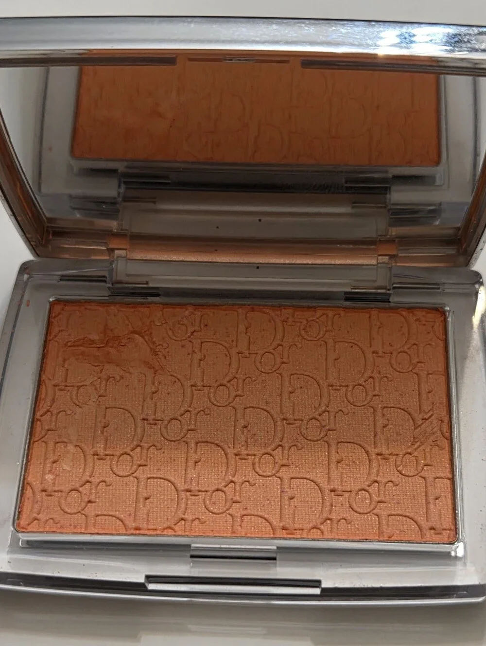 Dior Rosy Glow in Coral 004**
